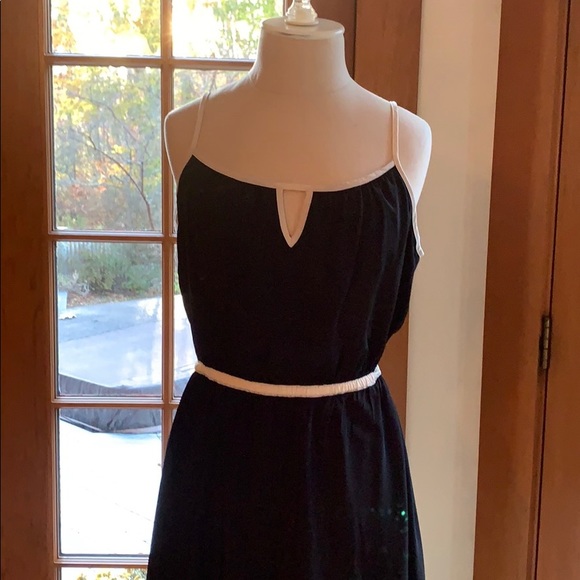 Willow & Clay Black/Cream Colorblock Midi Dress, M - Picture 2 of 16